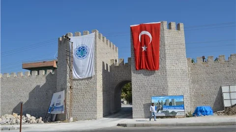 Battalgazi’nin surları yeniden yükseliyor