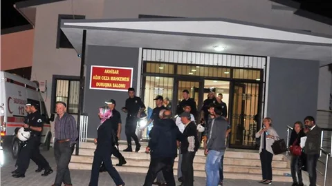 Madenci ailelerinden Can Gürkan'a Başımıza avukat da oldun