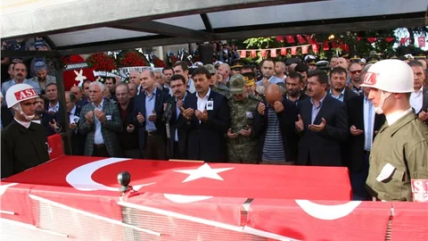 Şehit Astsubay Çakır, son yolculuğuna uğurlandı