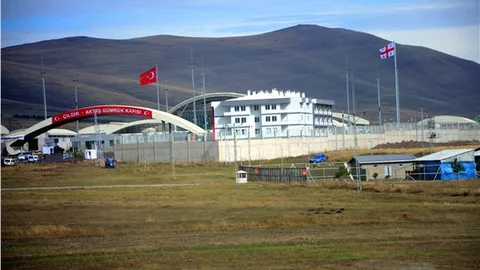 Çıldır-Aktaş/Kartsakhi sınır kapısı açıldı