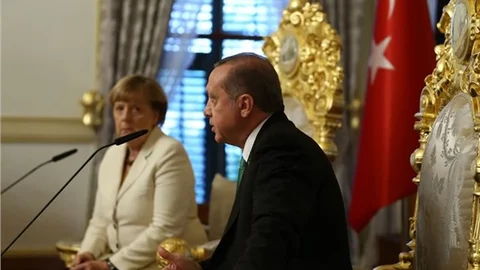 Erdoğan, Merkel ile görüşmesinde AB'de açılması gereken fasıllara dikkat çekti