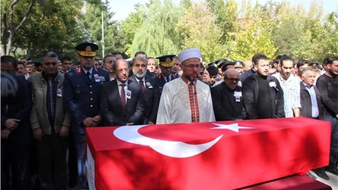 Şehit babası oğlunu ‘Vay koçum vay’ diyerek uğurladı