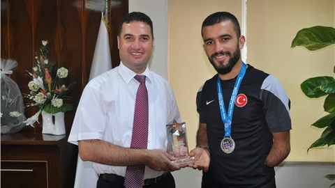Türkiye'nin adını dünyaya duyuran sporculara pozitif ayrımcılık