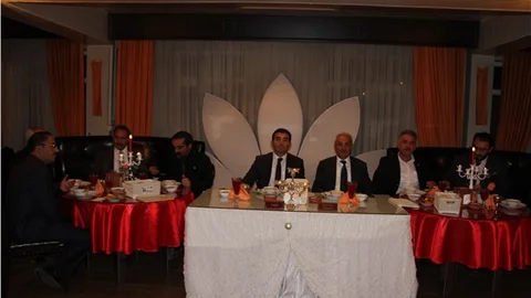 Alevi ve Sünni vatandaşlar iftarda bir araya geldi