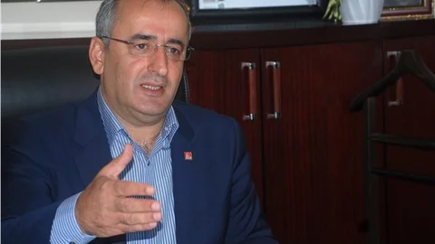 "Eski AKP'li başkan ve bürokratların konut soruşturması sır gibi saklanıyor"