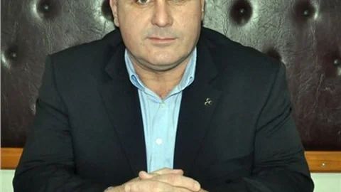 MHP Turgutlu İlçe Teşkilatı'nın astığı pankart itiraz üzerine indirtildi