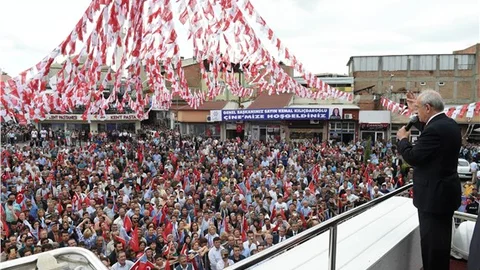 Kılıçdaroğlu, Çine'de
