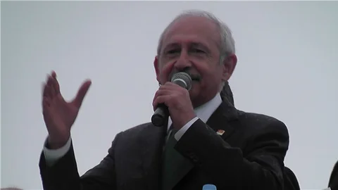 Kılıçdaroğlu Davutoğlu saray için çalışır, Kılıçdaroğlu halk için