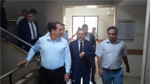 Adana milletvekili Prof.Dr. Necdet ÜNÜVAR Tarsus'ta