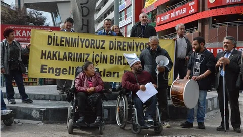 Engelliler yaşadıkları sıkıntıları 18 maddelik fermanla dile getirdi