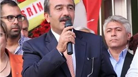 Çukurova Belediye Başkanı Çetin Tatile değil, sandığa gidip sinsi planı bozalım