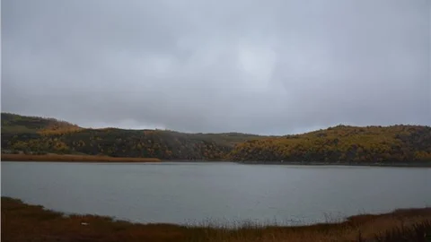 Doğa harikası Nemrut Kalderası, altın sarısına büründü