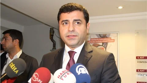 Demirtaş Kayyum uygulaması yok, mafya uygulaması var