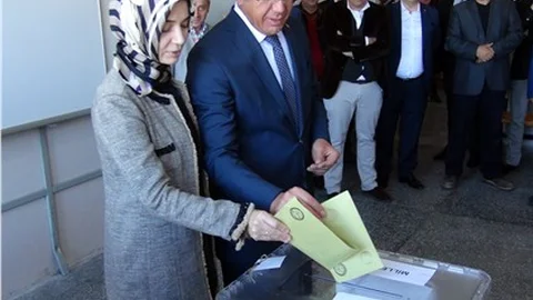 Bakan Zeybekci Tek partili istikrarlı bir hükümet dönemi başlayacak.