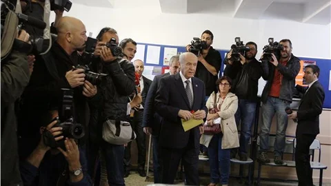 MHP Genel Başkanı Devlet Bahçeli, oyunu kullandı