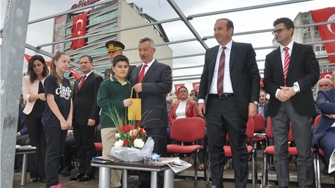 Burç Ceyhan’a Cumhuriyet ödülü