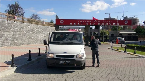 Öldürülen Çeçenin cenazesi Adli Tıp'tan alındı