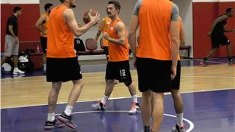 Mondi Melikşah, Acıbadem Üniversitesi maçına hazırlanıyor