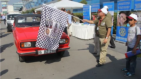 Klasik otomobiller Bursa sokaklarına çıkıyor