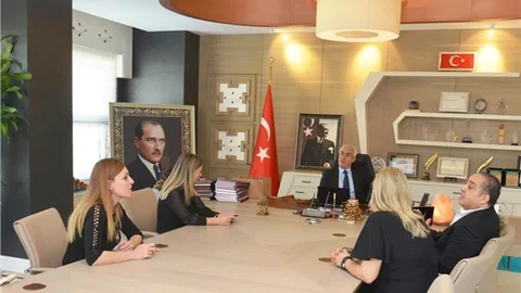 Bozbey’den NaraMaxx’a teşekkür plaketi