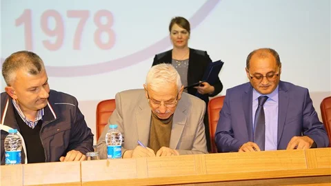 Palamut ailesinden eğitime destek