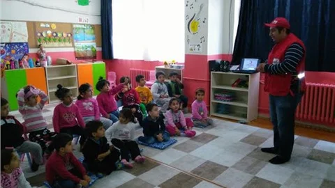 Batman’da Kızılay Haftası, çeşitli etkinliklerle kutlanıyor