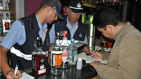 Tarsus’ta içkili yerler denetlendi