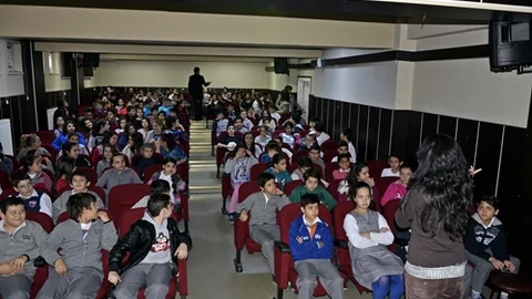 Öğrencilere biyokaçakçılık eğitimi