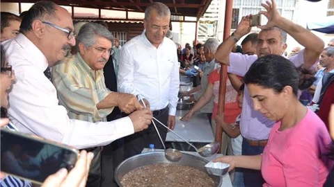 Mezitli'de aşure etkinliği