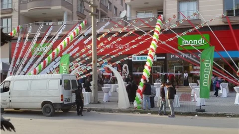 Mondi, bölgenin en büyük mağazasını Osmaniye'de açtı