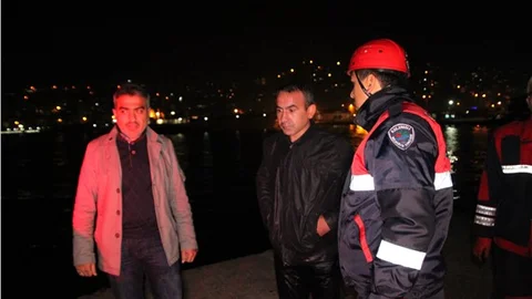 Ereğli'de denize düşen iki kişi kurtarıldı