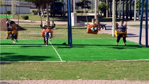 Akdeniz'de Ümit Yaşar Oğuzcan Parkı yenilendi
