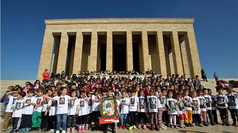 Çankayalı 700 minik öğrenci Anıtkabir’de