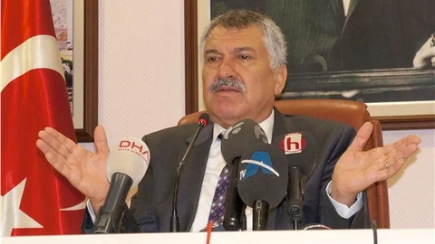 Seyhan, mania sorunundan kurtuluyor