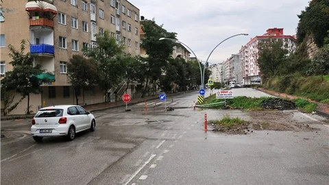 Tapulu arazisindeki yol için hakkı verilmeyince 4. şeridi de kapattı