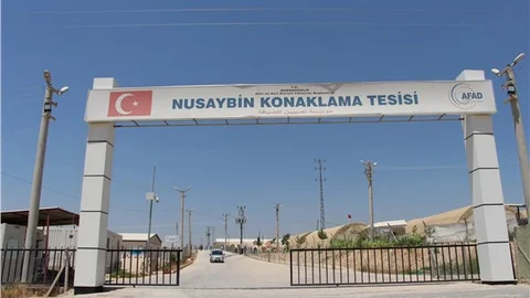Nusaybin'deki 600 mülteci Ezidi, AB ülkelerine gitmek için yola çıktı