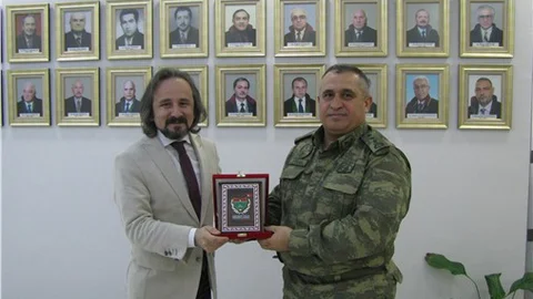 Tugay Komutan Vekili Gürhan, Sakarya Barosunu ziyaret etti