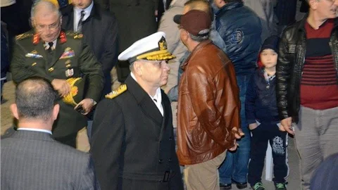 Genelkurmay Başkanı Akar'dan şehit evine taziye ziyareti