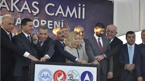 İskenderun sahiline yaptırılacak caminin temeli atıldı
