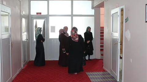 Bayburt’ta kız öğrenci yurduna 8 kurumla denetim baskını