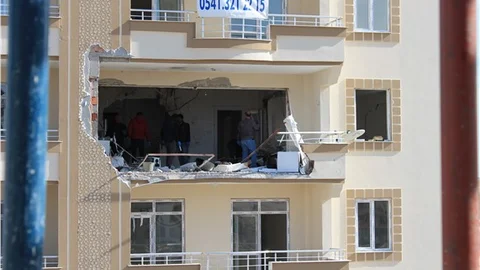Gaziantep'te IŞİD'in hücre evinden cephanelik çıktı