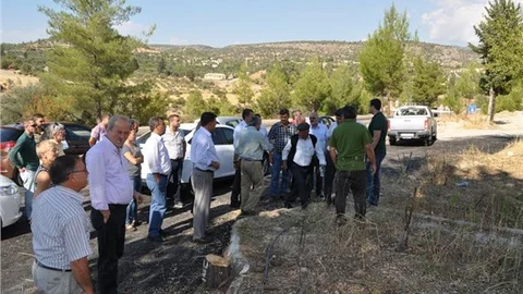 Silifke Belediyesi Evkafçiftliği köy meydanına da el atıyor 
