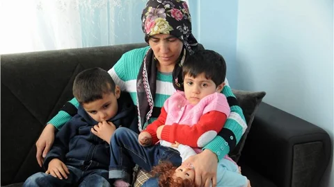 Kolu kesilen 4 yaşındaki minik Meryem’in annesi ilgisizlikten şikayetçi