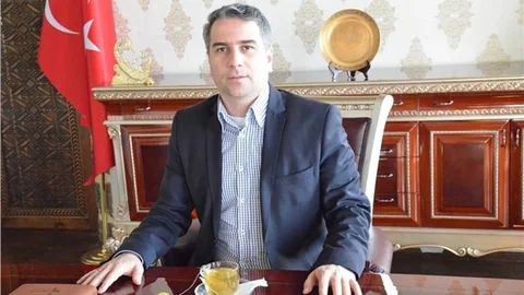 Muhtarlar yaşanan elektrik kesintileri için kaymakamla görüştü