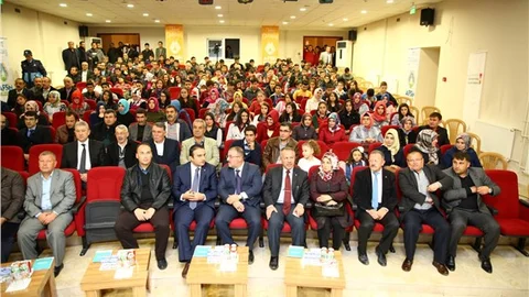 Afşin’de şehitleri anma programı düzenlendi