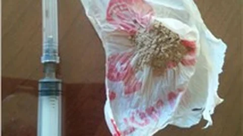 Jandarma, bir zanlı üzerinde 20 gram eroinle şırınga ele geçirdi