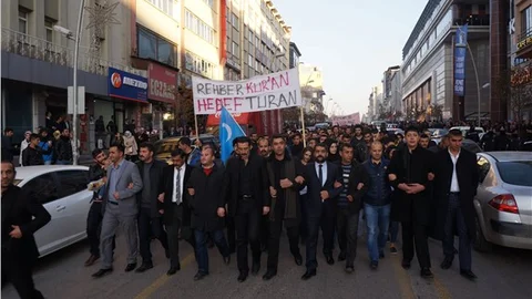 Ülkücüler İran'ı protesto etti
