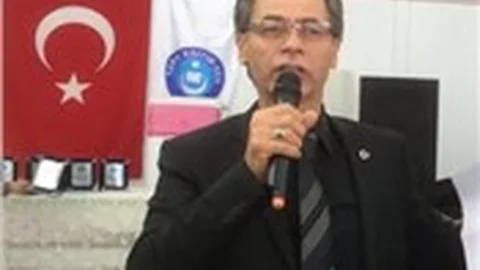 'Türk milleti artık aklını başına almalı ve Türkmen kardeşine sahip çıkmalıdır'
