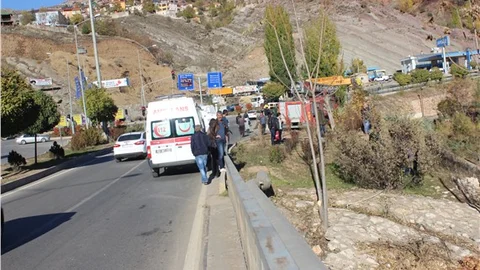 AFAD kurtaramayınca polis ve vatandaş kurtardı