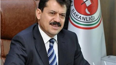 Adana'da 'Kamu İdaresinin Güvenliğine ve İşleyişine İlişkin Suçlar' semineri